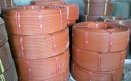 提升工程安全：聚乙烯(RPE)阻燃乌恰穿线管在现代建筑中的应用